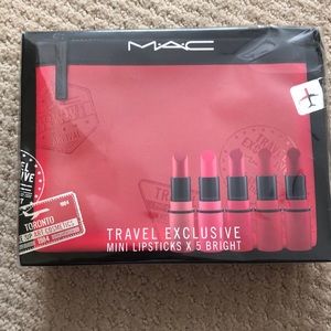 MAC Lipstick Kit